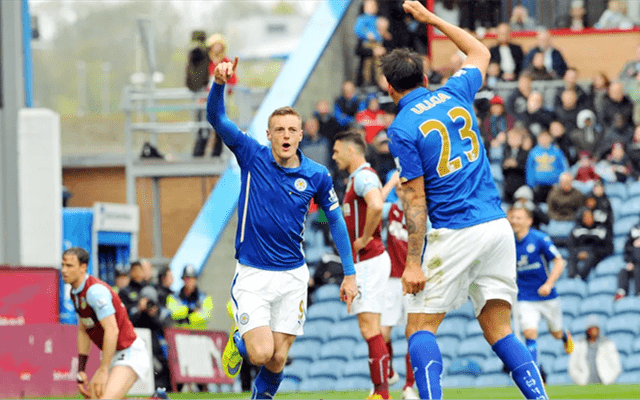 穿着贴身的 穿着贴身的