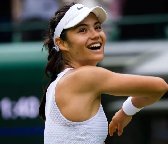 手的质疑动 手的质疑动