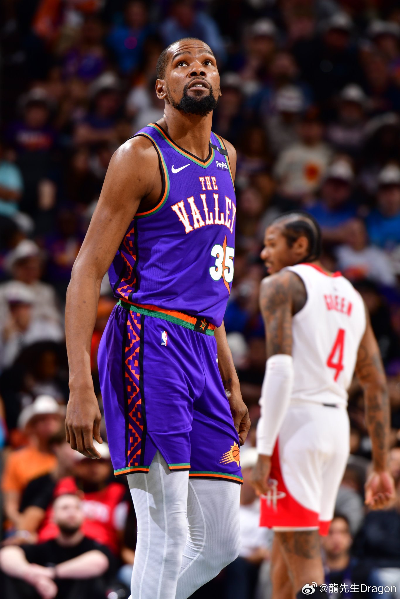 他不仅需要 他不仅需要