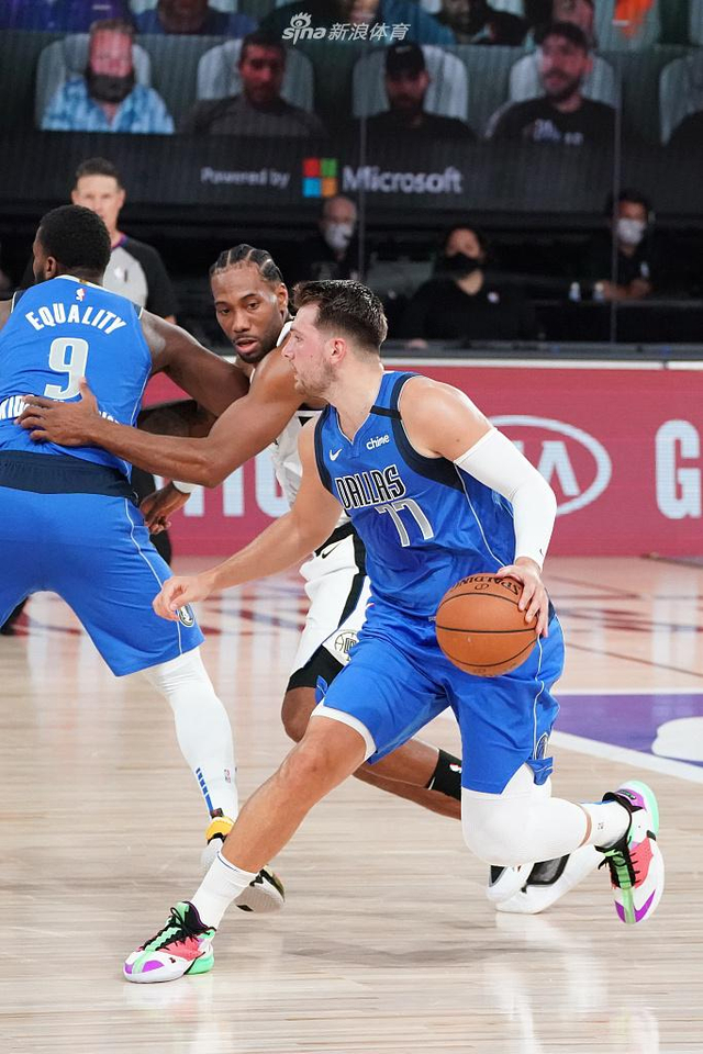 曾效力于西 曾效力于西