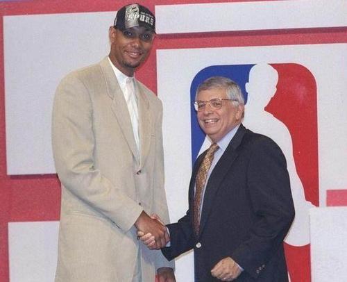 级足球俱乐 级足球俱乐