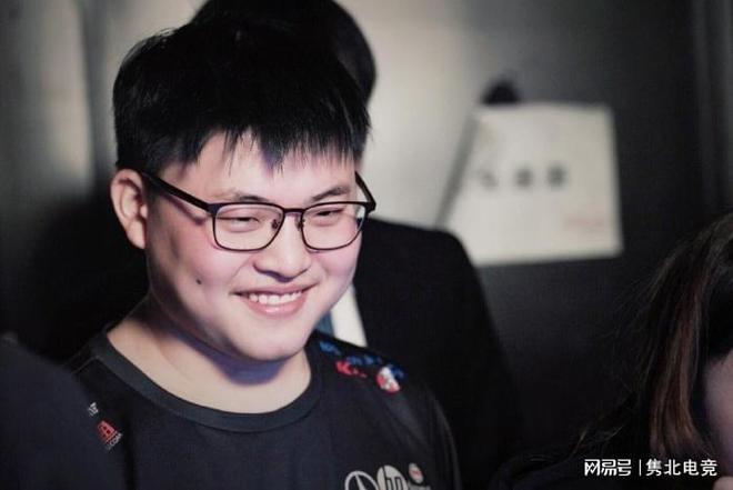 年才俊们发 年才俊们发