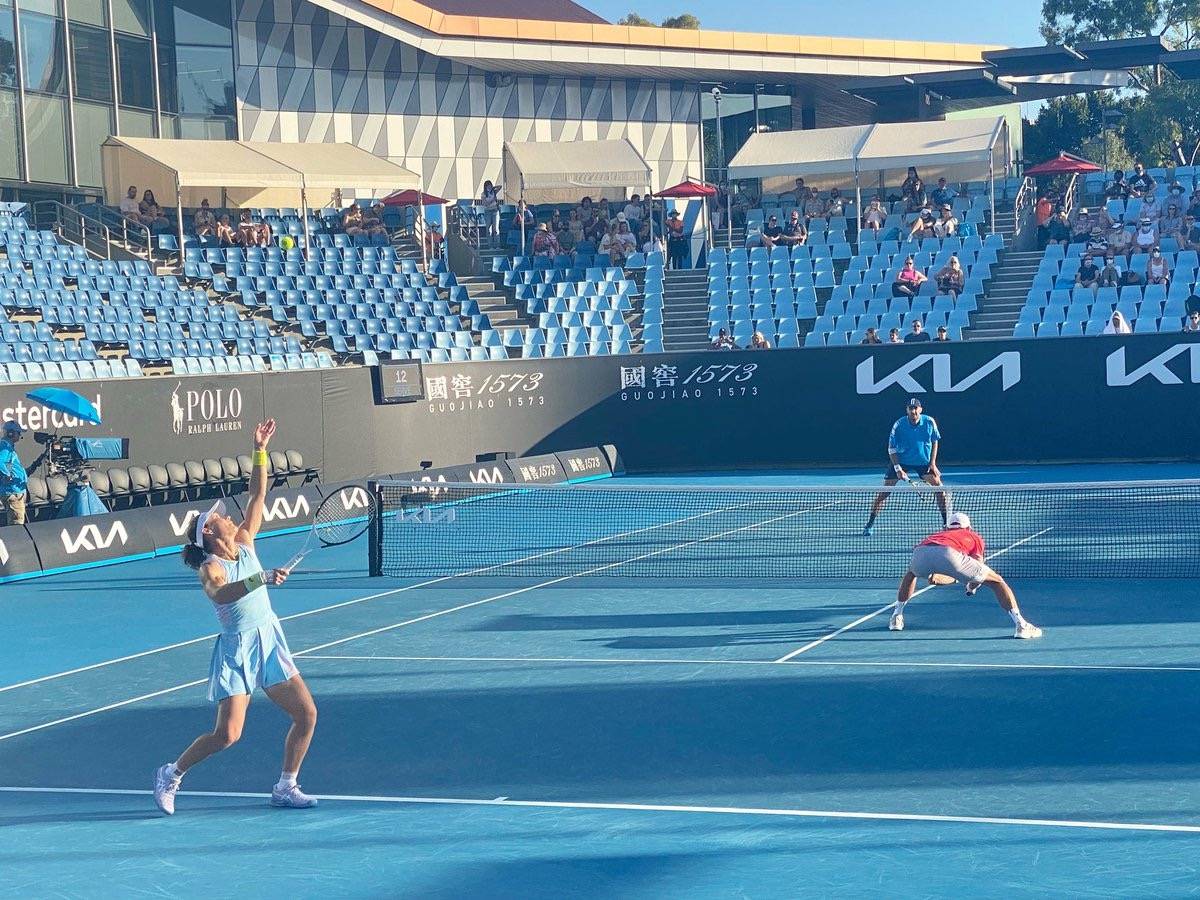 是背后那些 是背后那些